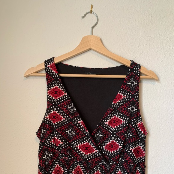 V Neck Maxi Dress - Picture 2 of 3